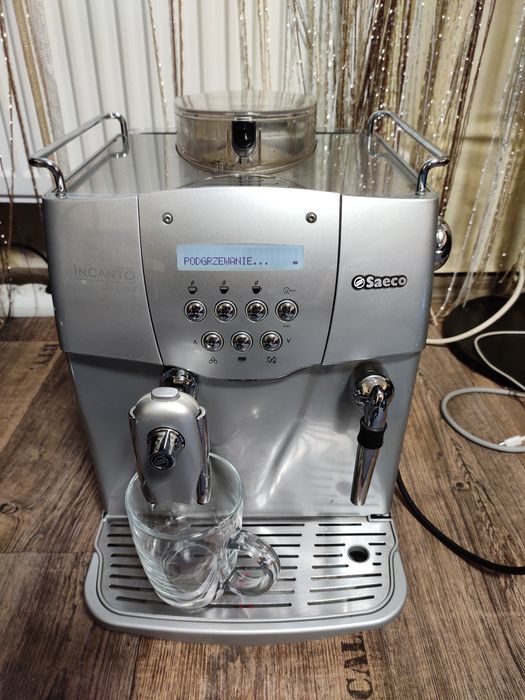 Кофемашина Saeco