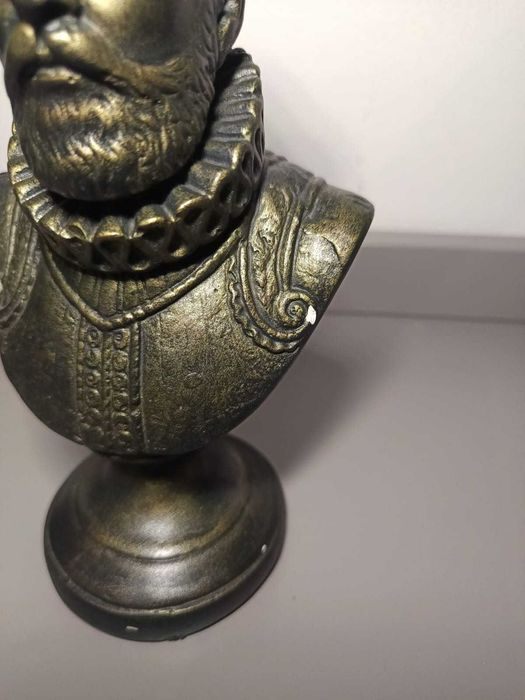 Busto Comemorativo de Luís Vaz de Camões - IV Centenário 1580|1980