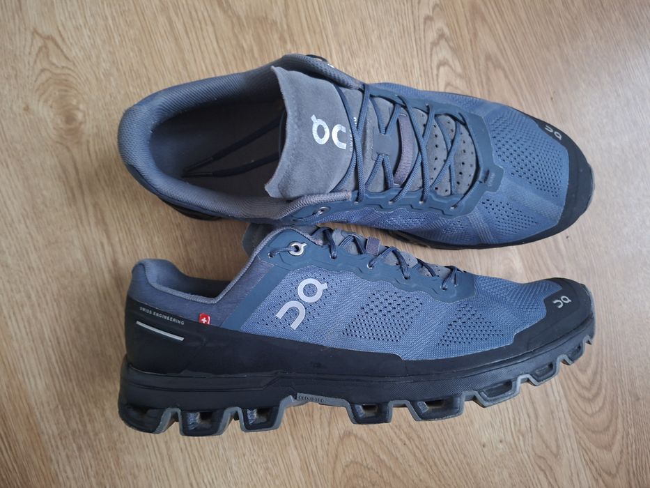 Кросівки ON Cloudventure розмір45