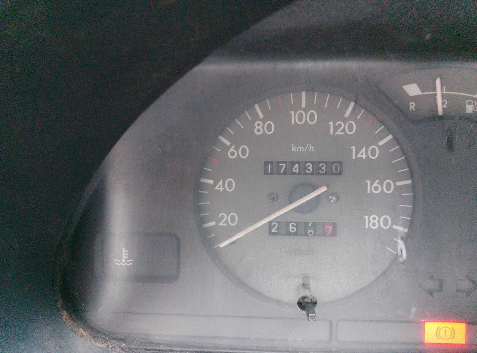 Citroen Saxo 1998 sem inspeção