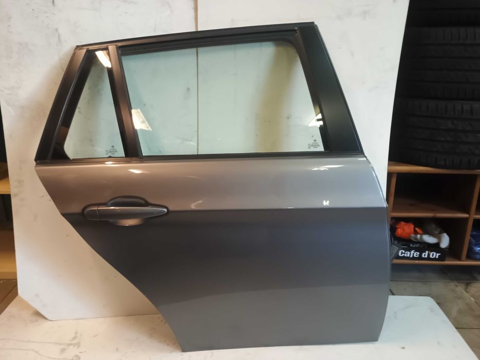 Prawe tylne drzwi BMW e91 lift 2010r szare spacegrau Kompletne Ładne