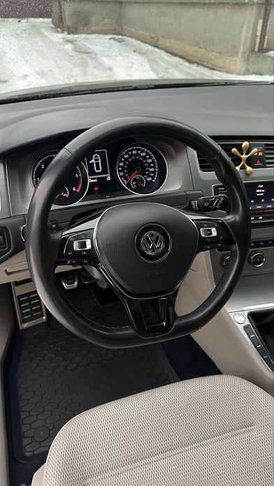 Volkswagen Golf 7