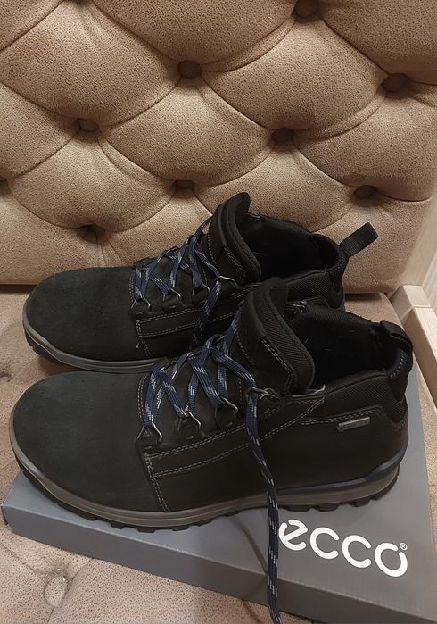Оригінальні черевики ECCO  з технологією Gore-Tex