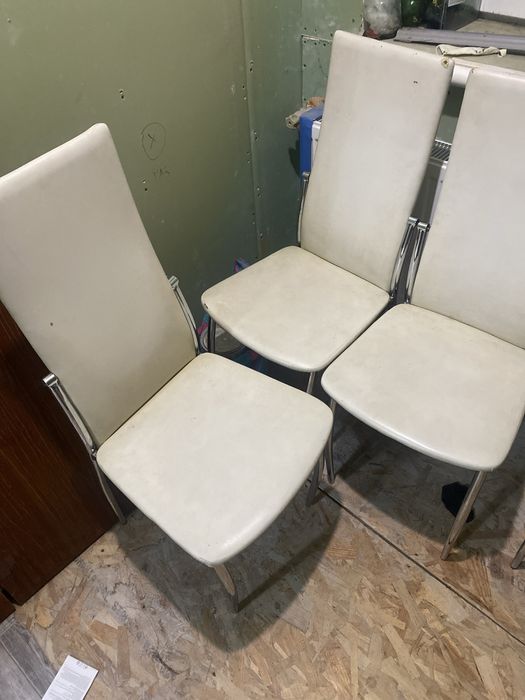 Продам стільці для кухні
