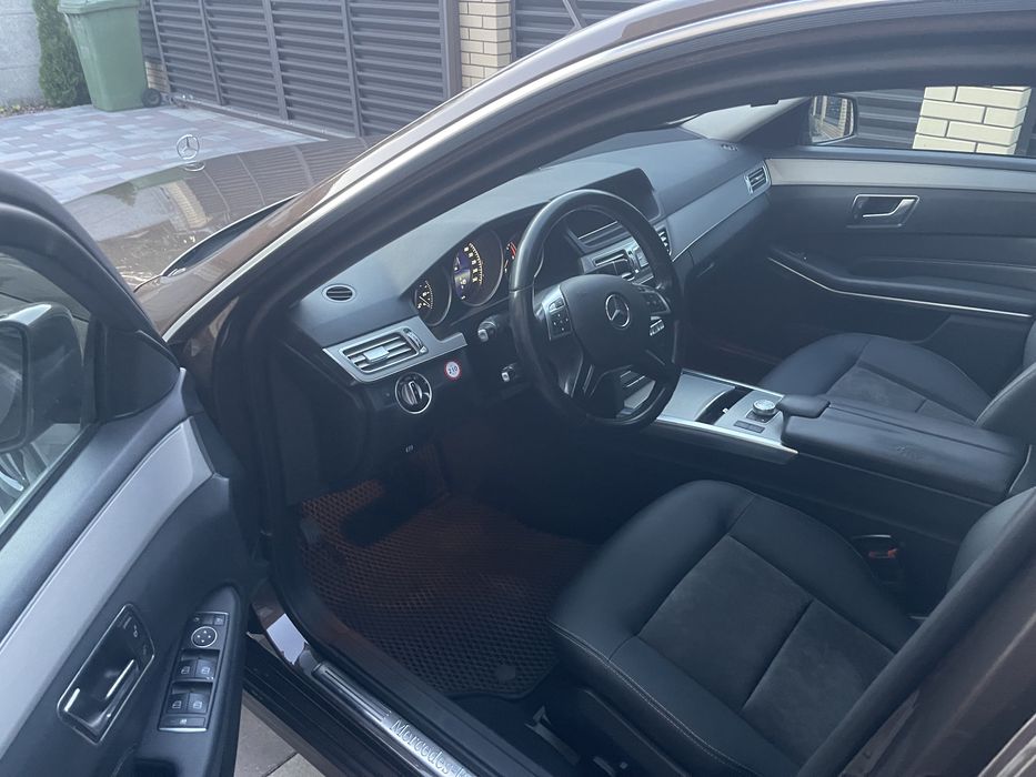 Мерседес -Бенц Е250д