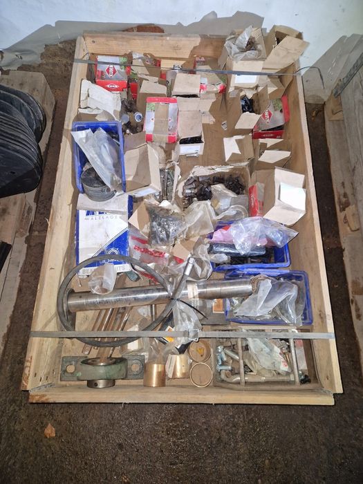 Pług obrotowy Kuhn 8+2