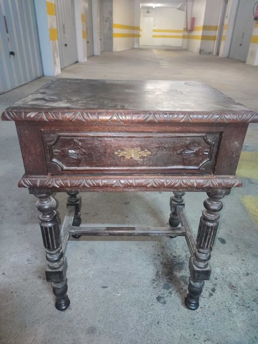 Mesinha de cabeçeira (valor do par)