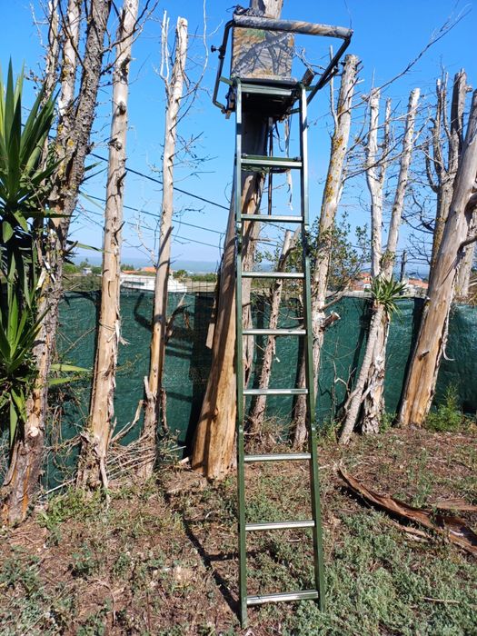 Vendo cadeira palanque para caça