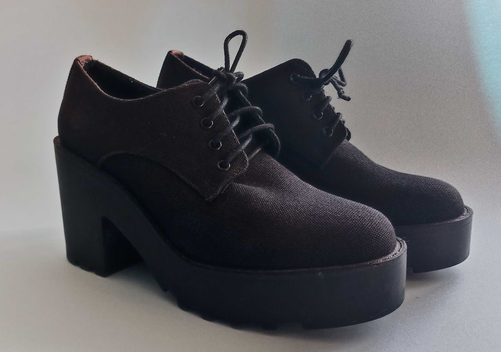 Półbuty oxford czarne na platformie, sznurowane, na słupku H&M rozmiar
