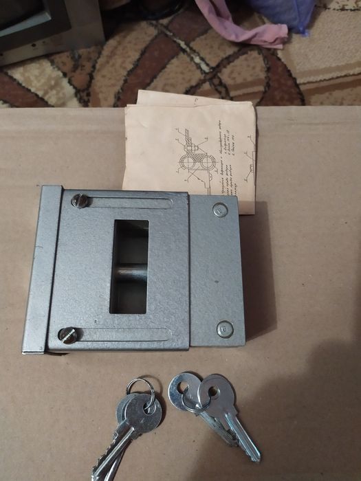 Замок Амбарный, Навесной Алюминиевый