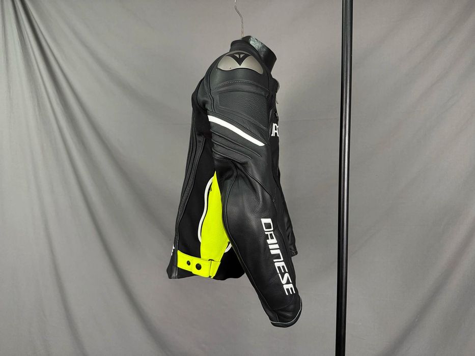 Мотокуртка Dainese, Alpinestars, Revit Racing 3