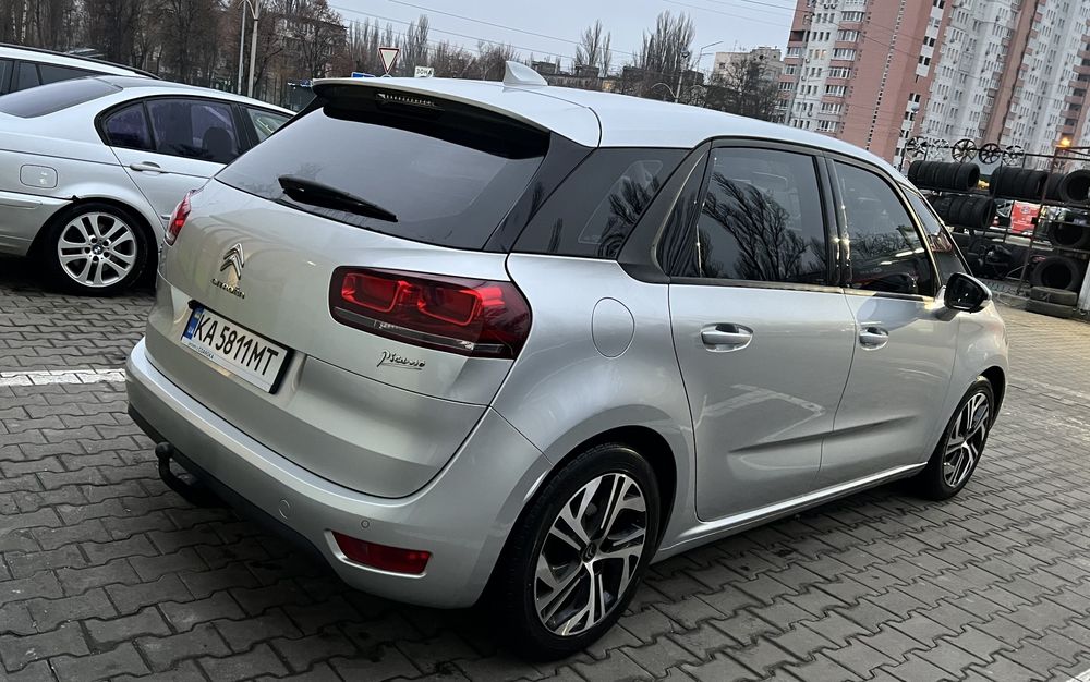 Автомобіль Citroen C4 Picasso