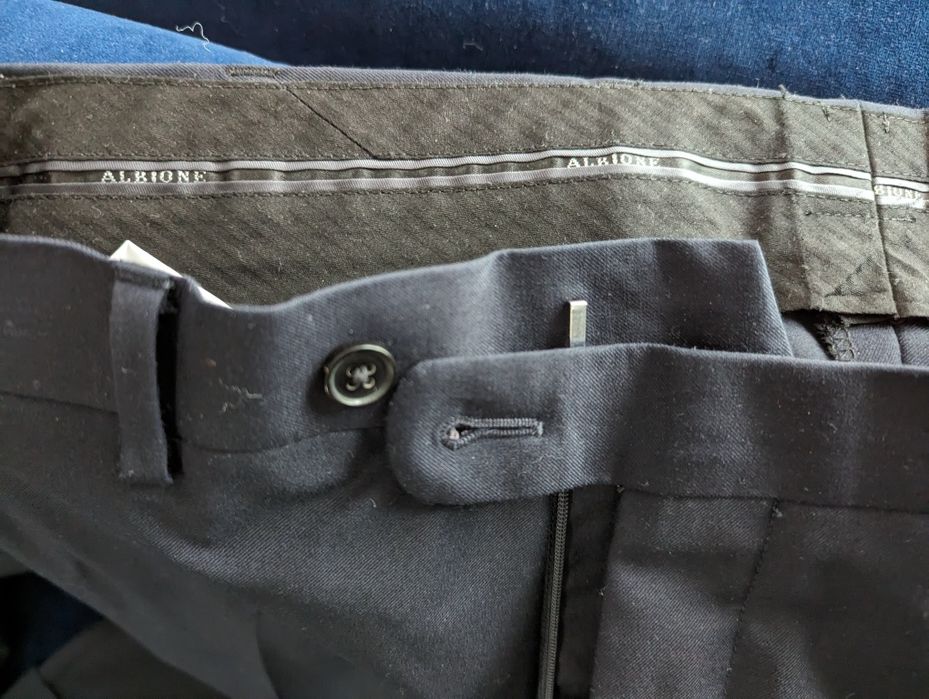 Garnitur Albione, 100% wełna jak nowy + pokrowiec