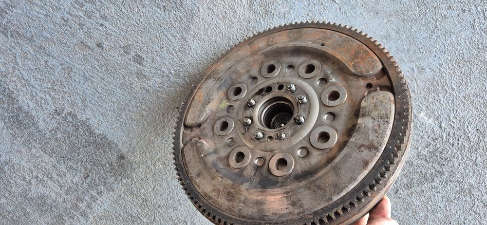 Sprzęgło Volvo 2.0d v50 s40 v70 136KM tarcza docisk wysprzeglik dwumasa bdb stan