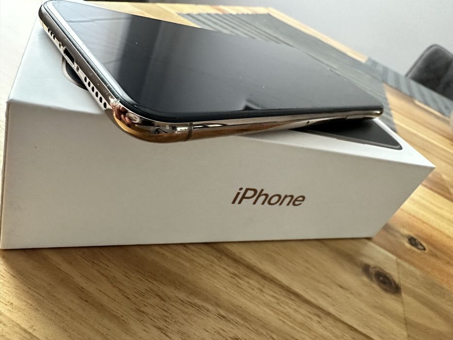 iPhone XS 64 GB uszkodzony