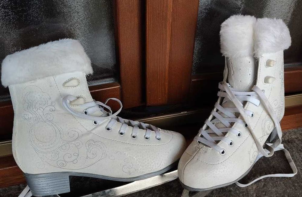 Łyżwy Figurówki Oxelo Artistic 3 Ice Artistic 3 rozm 41 stan IDEAŁ