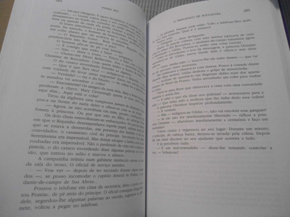 O Principado de Roccadura por Pierre Rey