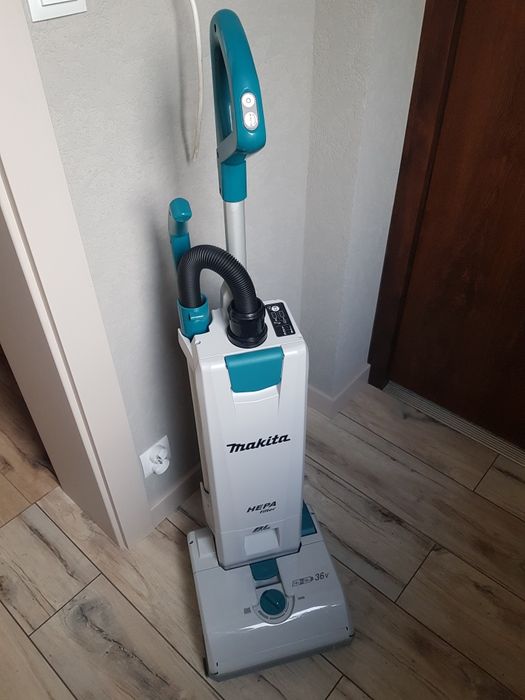 Odkurzacz Makita DVC560