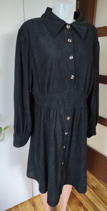 Czarna sukienka z odcinanym pasem rozpinany przód rozmiar 3XL SHEIN