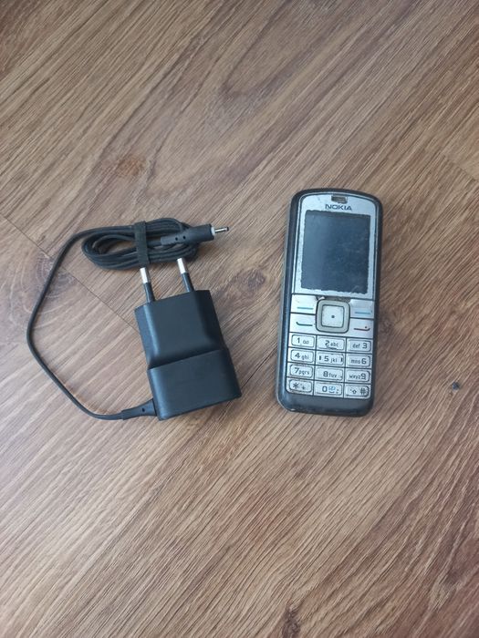 Телефон NOKIA не робочий