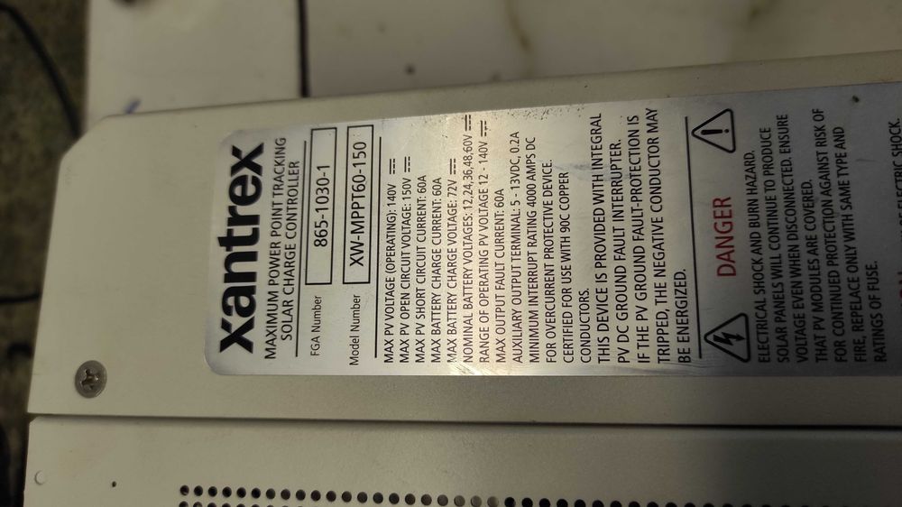 Гібридний інвертор Schneider Xantrex XW 48в. 8кВт + 2 контролер 60-150