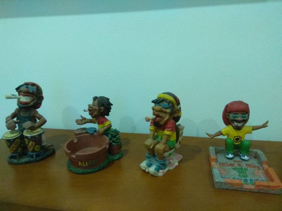 Jamaicanos - escultura / cinzeiros