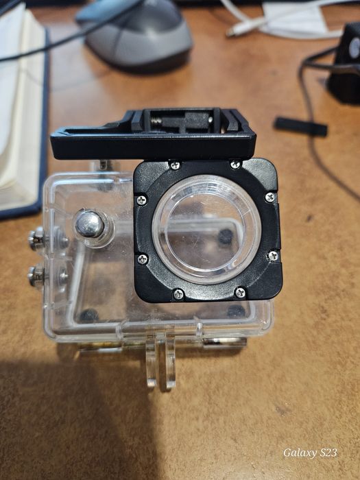 Продам экшнкамеру sj4000 wifi
