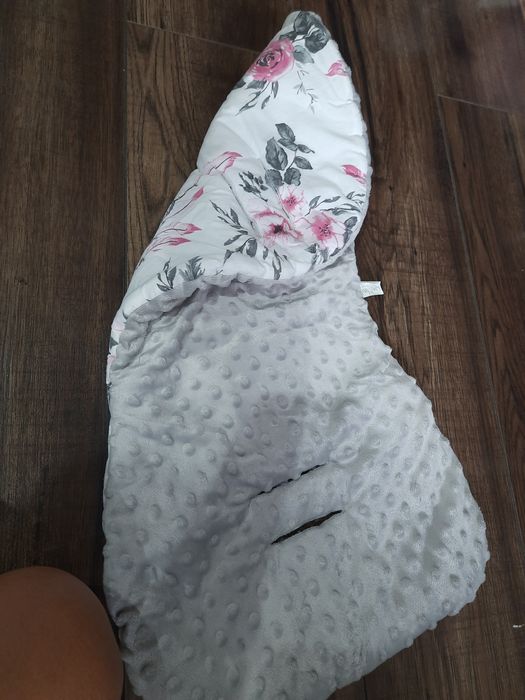 Wkladka do wozka spacerowki minky szare lapacze snow materacyk