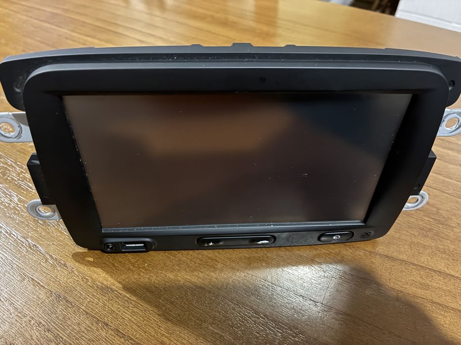 Auto radio usado