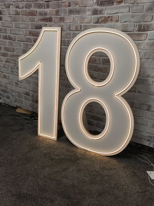 18 cyfra led  neon