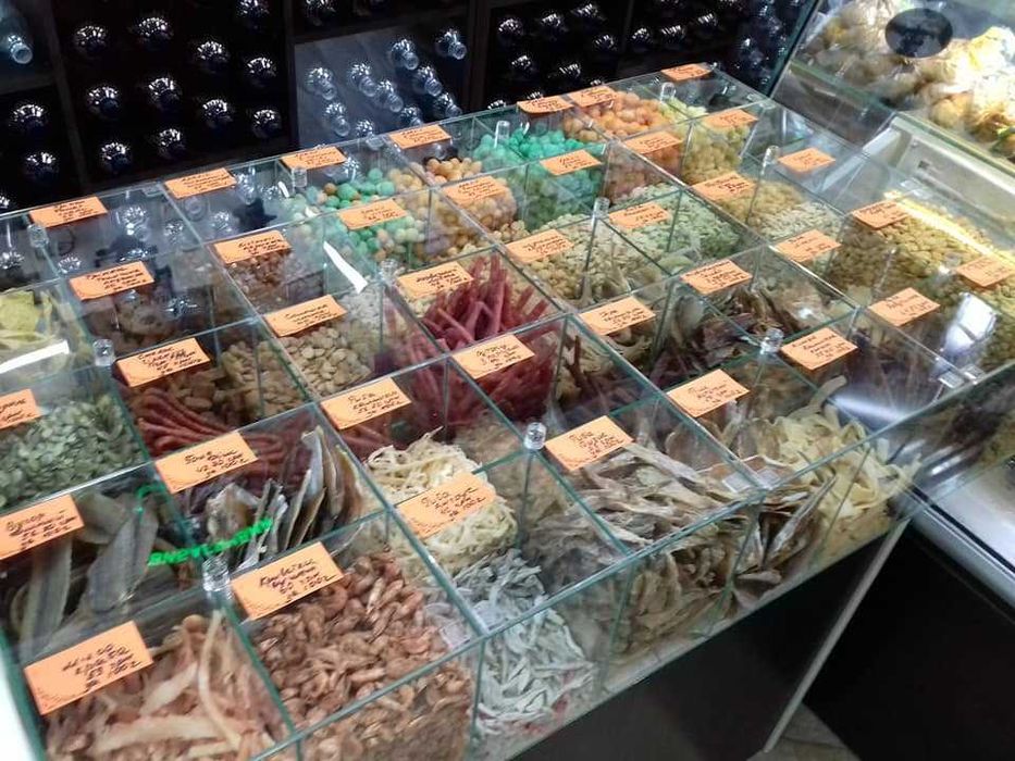 Продам стіл диспенсер під снеки, цукерки, крупи. Меблі. Вітрина