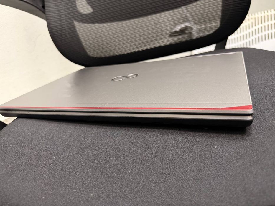 Ноут Fujitsu Lifebook