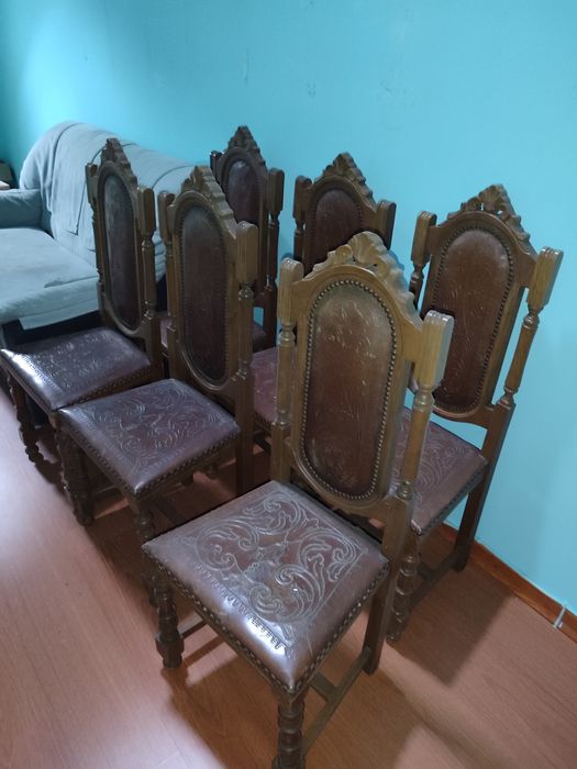 Conjunto 6 Cadeiras Madeira e Pele