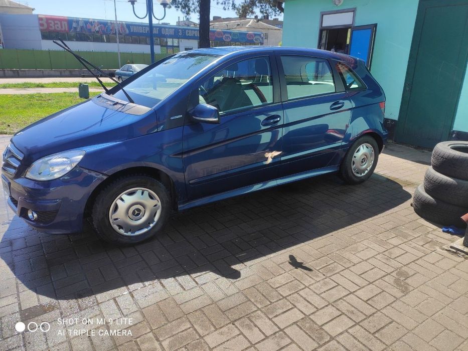 Мерседес  b160 2010.