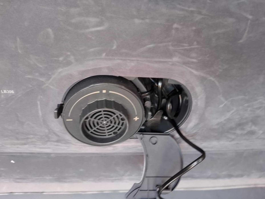 Materac z pompką elektryczną 200x150