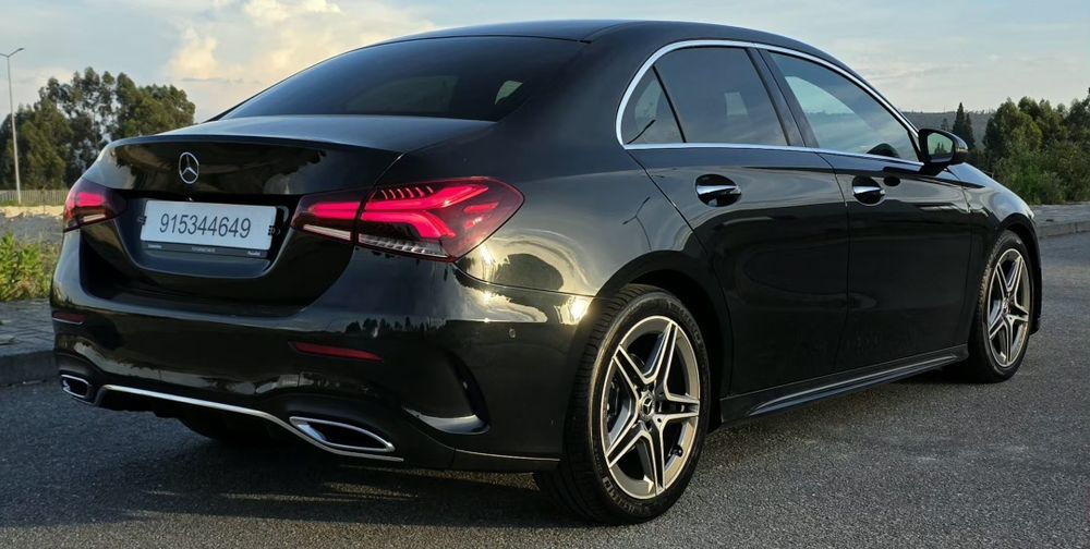 Mercedes-Benz A 180 Limousine d AMG Line Automático Nacional