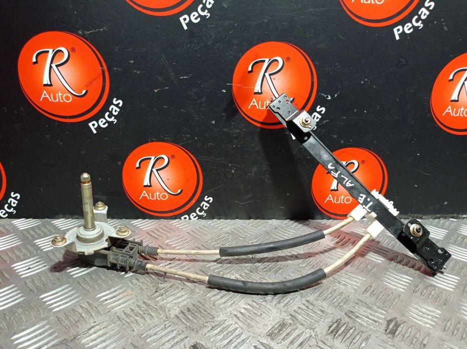Elevador Trás Esq Alfa Romeo 147 (937_)