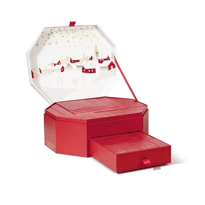 Адвент календар 2026 KIKO MILANO Snow-Kissed Holiday Advent Calendar