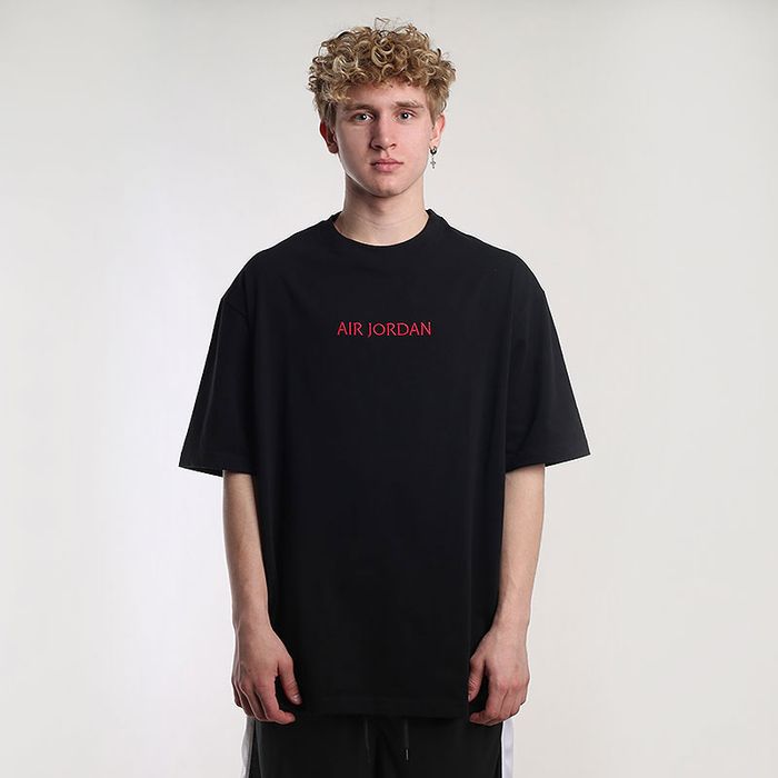 Футболка NIKE Air Jordan Essential Wordmark  оригінал  DV6465-010