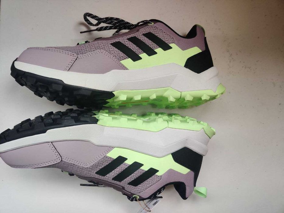 кросівки жіночі adidas terrex AX4