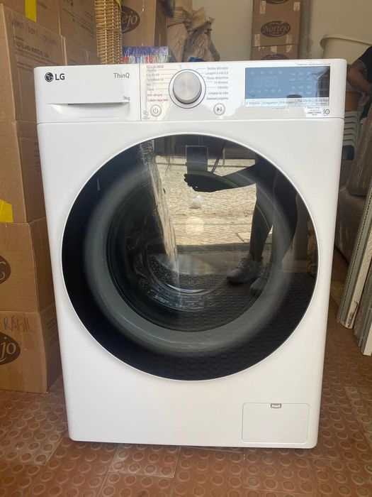 Máquina de lavar a roupa LG ThinQ – Modelo F4WV5009S0W/01