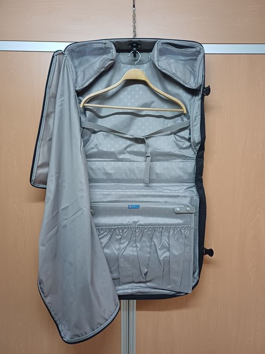 Porta fatos Swiss Alps Executive