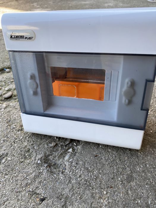 Rozdzielnica podtynkowa 6polowa