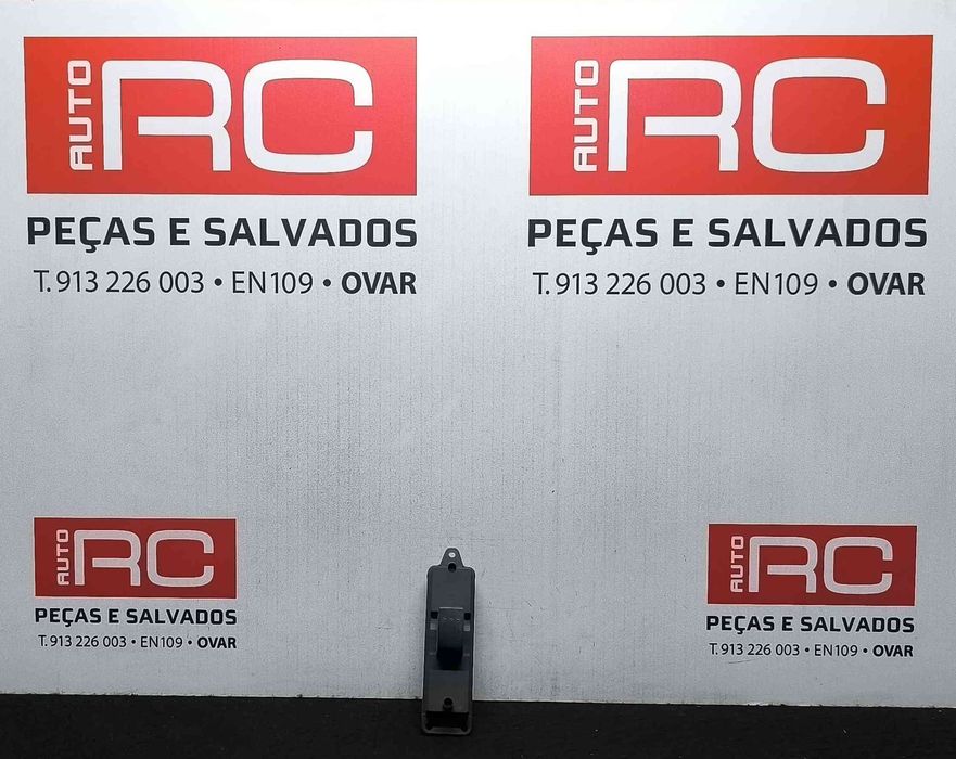Comando / Botão / Interruptor Vidros Frente Direito 03123110 - MAZDA 3