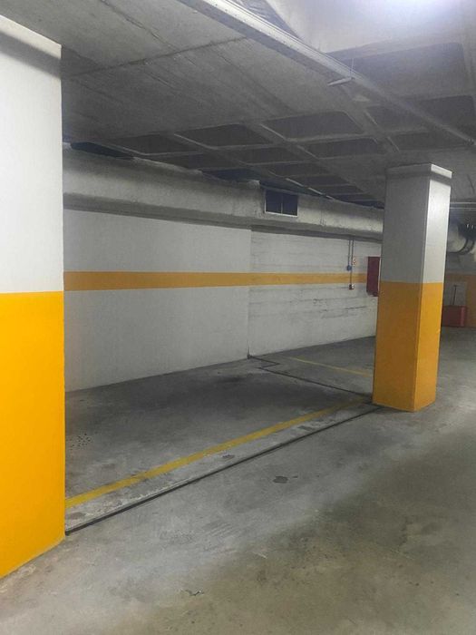 Arrenda-se 1 Lugar de Garagem – Bessa, Porto