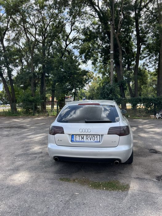 AUDI a6c6 2.4 бенз