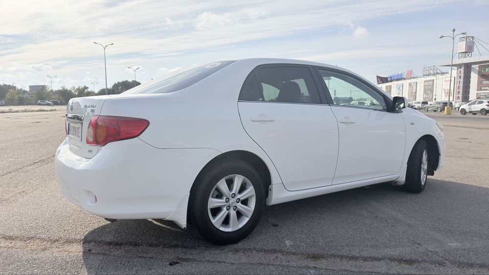 Продам авто Toyota Corolla