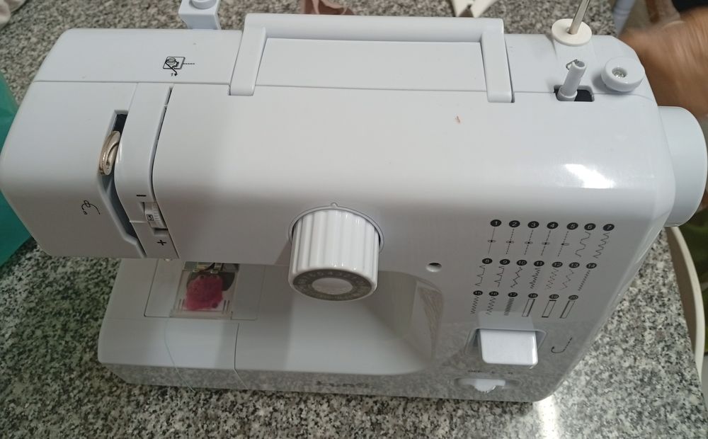 Máquina de costura