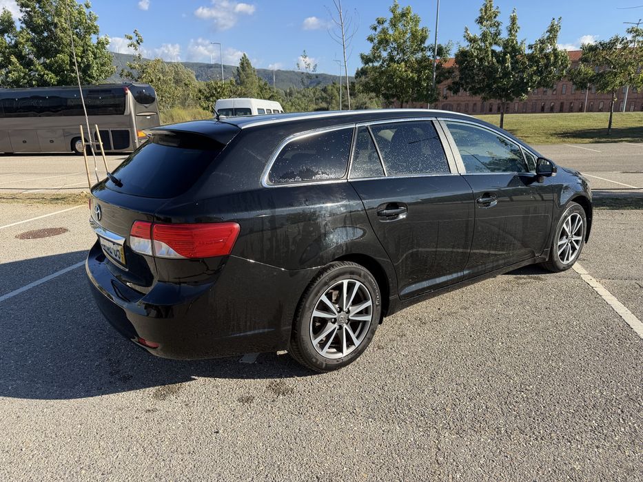 Toyota Avenis 2.0 D4D