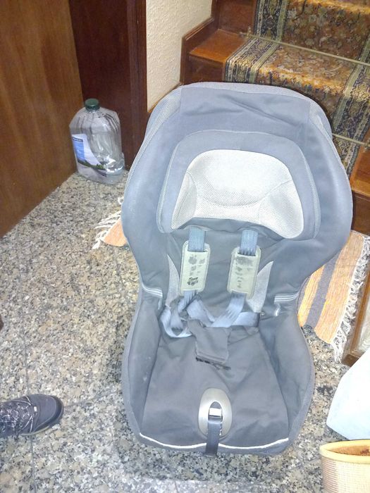Vendo cadeira auto ate 18kl